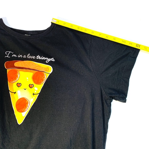 I'm in a Love Triangle T-Shirt Women's Size 2XL - Picture 5 of 6